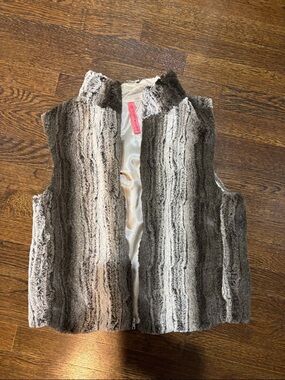 Eight Sixty Striped Faux Fur Vest in Gray and Cream